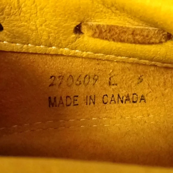 Laurentian Chief Fringed Moose Hide Leather Earthing Moccasins Tan Beaded Size 5 - Picture 8 of 11